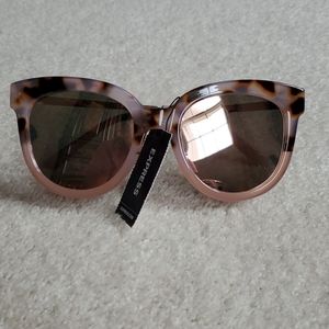 BRAND NEW Express Round Two-Tone Plastic Frame Sun